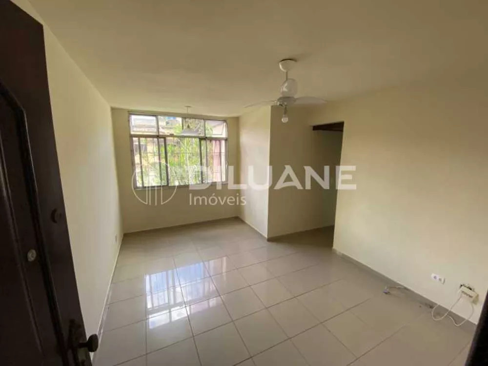 Apartamento à venda com 2 quartos, 50m² - Foto 1