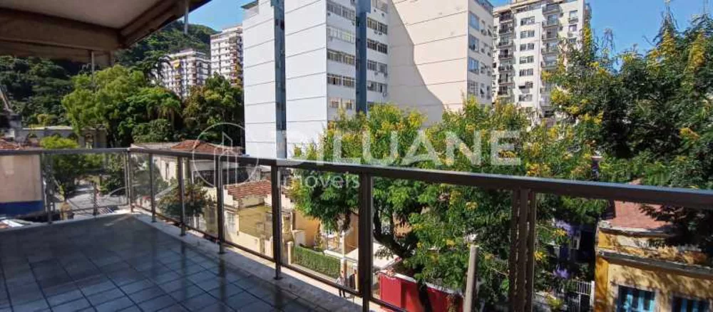 Apartamento à venda com 2 quartos, 78m² - Foto 2