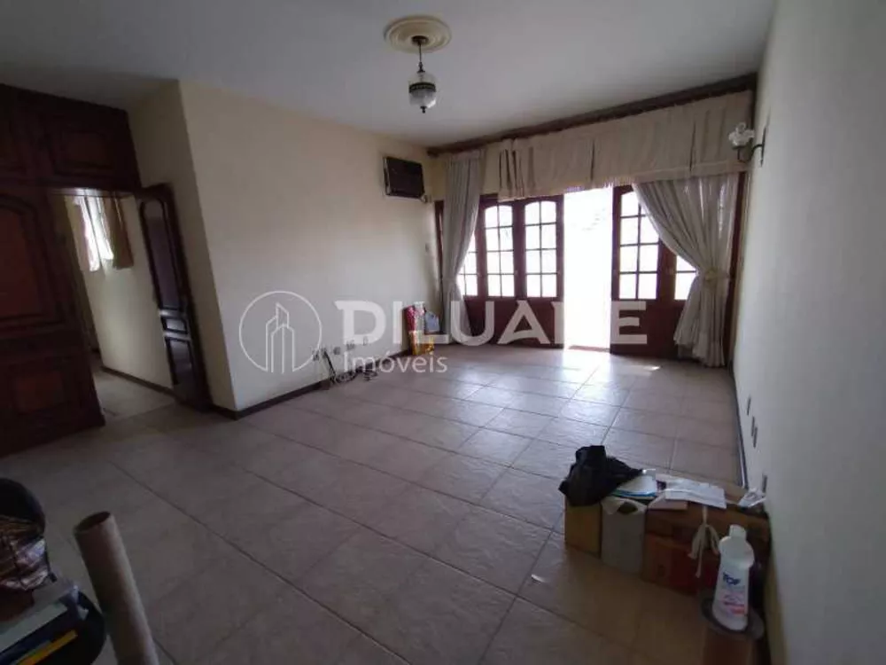 Cobertura, 3 quartos, 208 m² - Foto 1