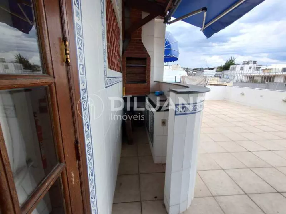 Cobertura, 3 quartos, 208 m² - Foto 2