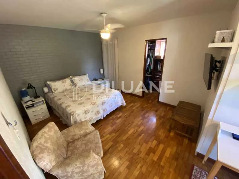 Casa à venda com 4 quartos, 1000m² - Foto 19