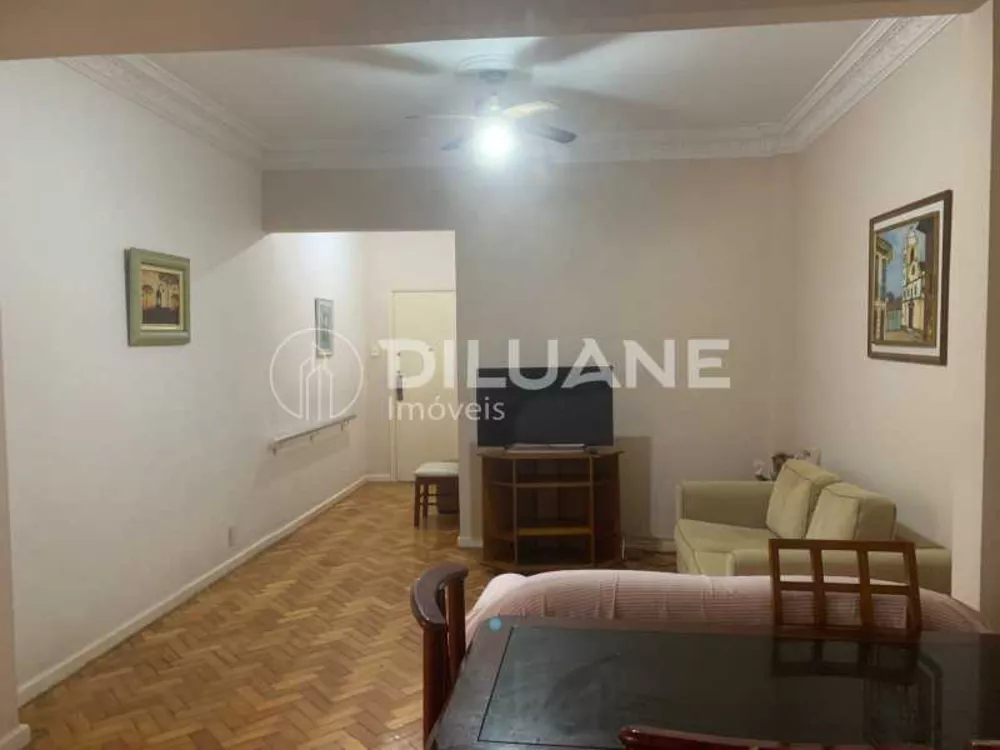 Apartamento à venda com 3 quartos, 121m² - Foto 3