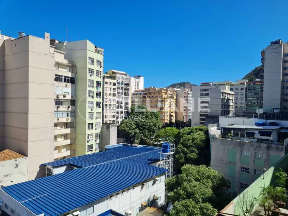 Apartamento à venda com 3 quartos, 98m² - Foto 2