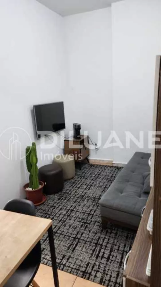 Apartamento à venda com 1 quarto, 35m² - Foto 11