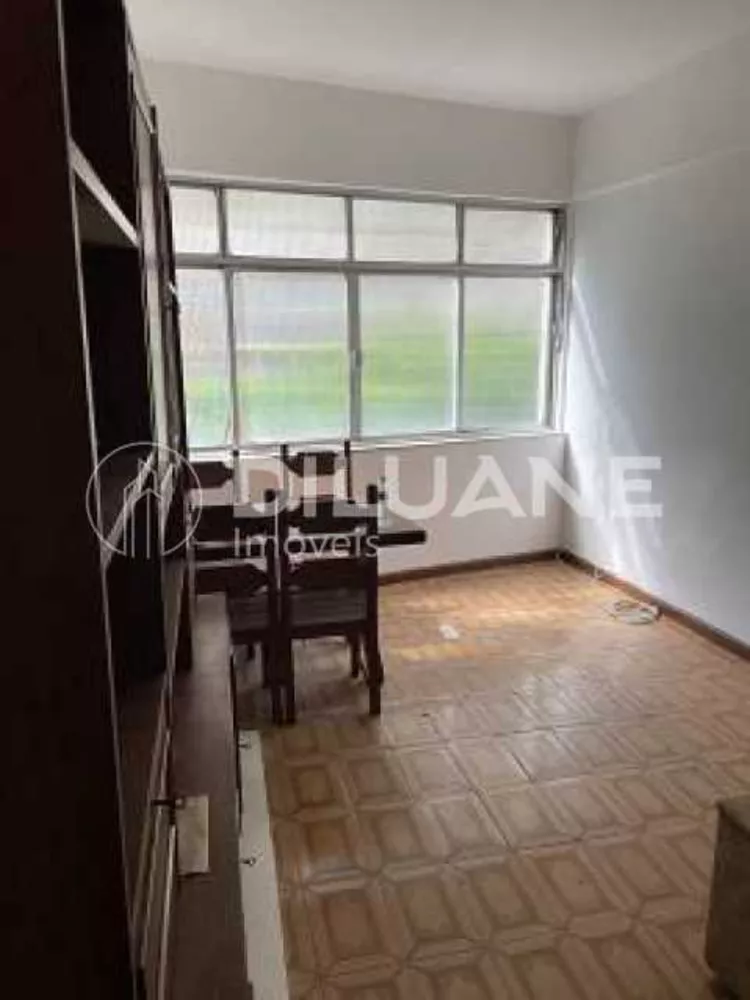 Apartamento à venda com 1 quarto, 38m² - Foto 2