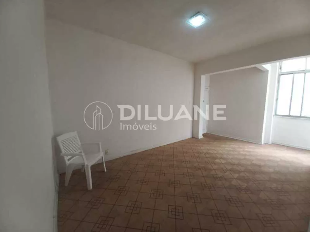 Apartamento à venda com 3 quartos, 115m² - Foto 4