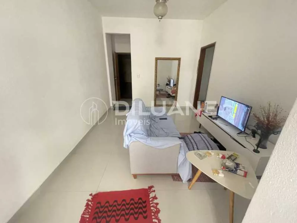 Apartamento à venda com 2 quartos, 80m² - Foto 4