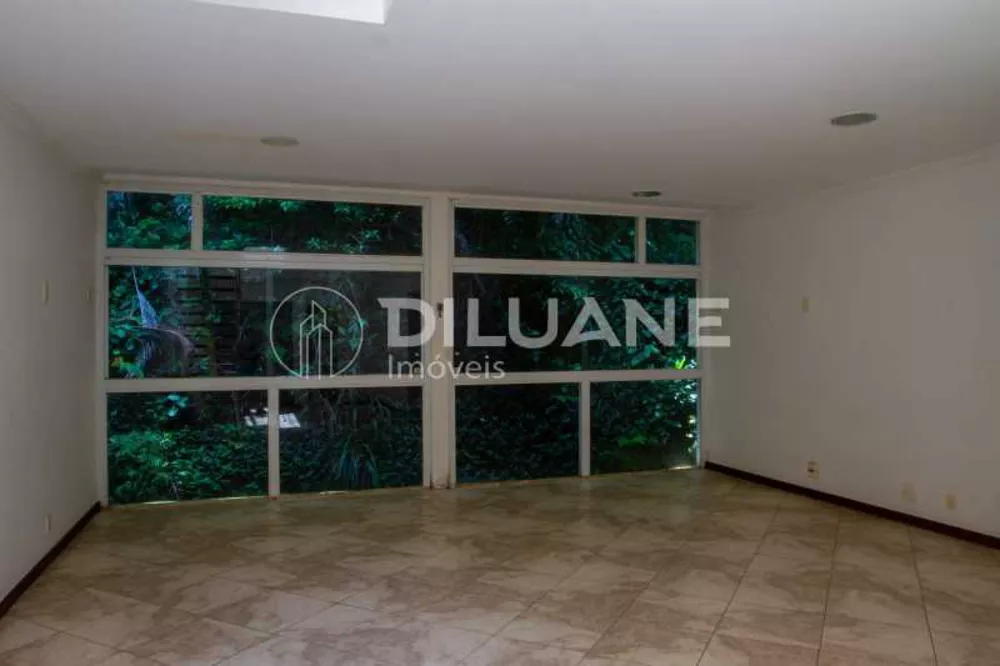 Cobertura, 3 quartos, 210 m² - Foto 1