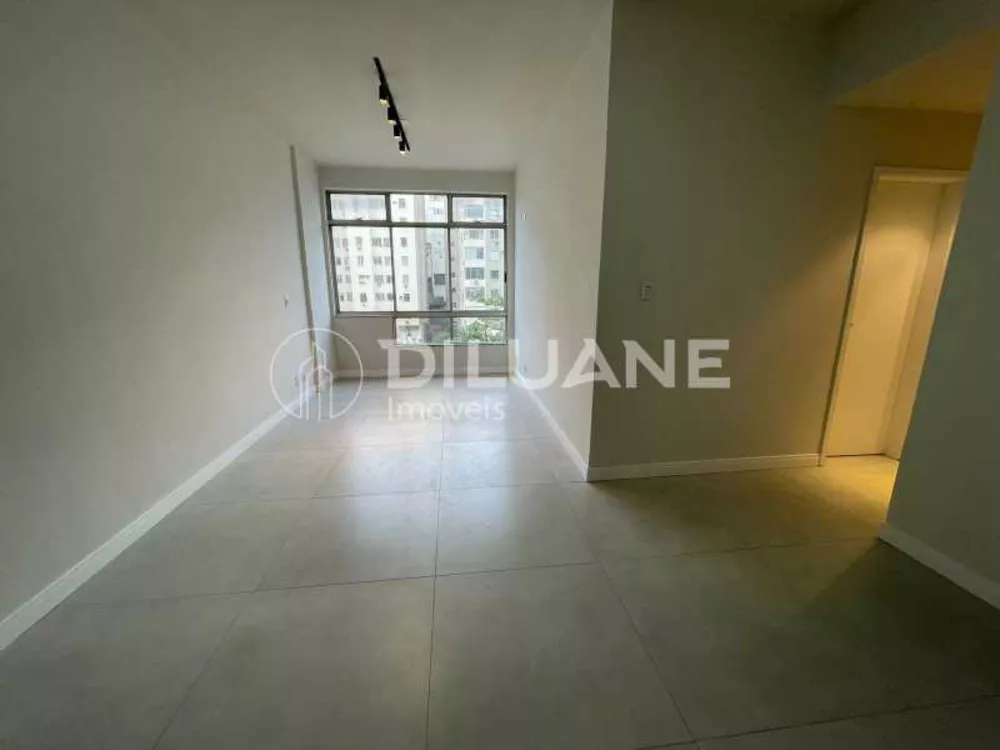 Apartamento à venda com 3 quartos, 100m² - Foto 4