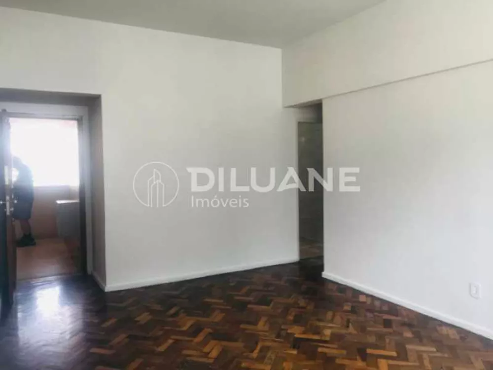 Apartamento à venda com 3 quartos, 94m² - Foto 12