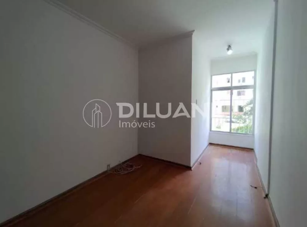 Apartamento à venda com 2 quartos, 76m² - Foto 2