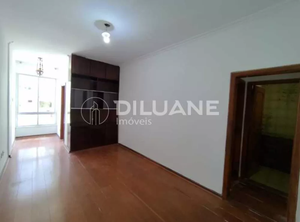 Apartamento à venda com 2 quartos, 76m² - Foto 1