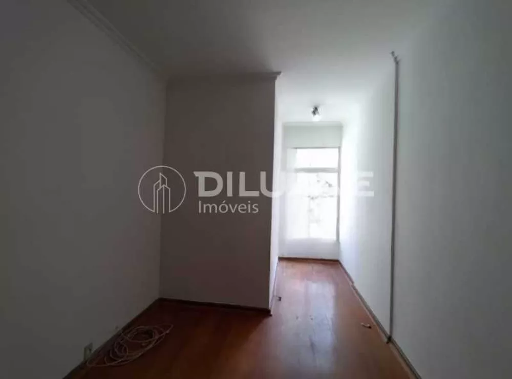 Apartamento à venda com 2 quartos, 76m² - Foto 3