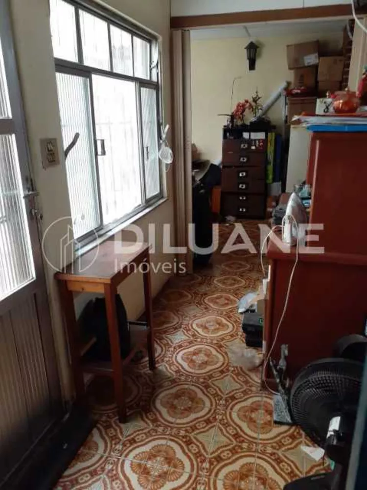 Apartamento à venda com 3 quartos, 65m² - Foto 1