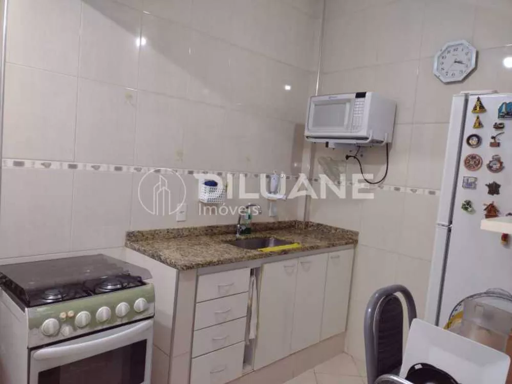 Apartamento à venda com 2 quartos, 65m² - Foto 16