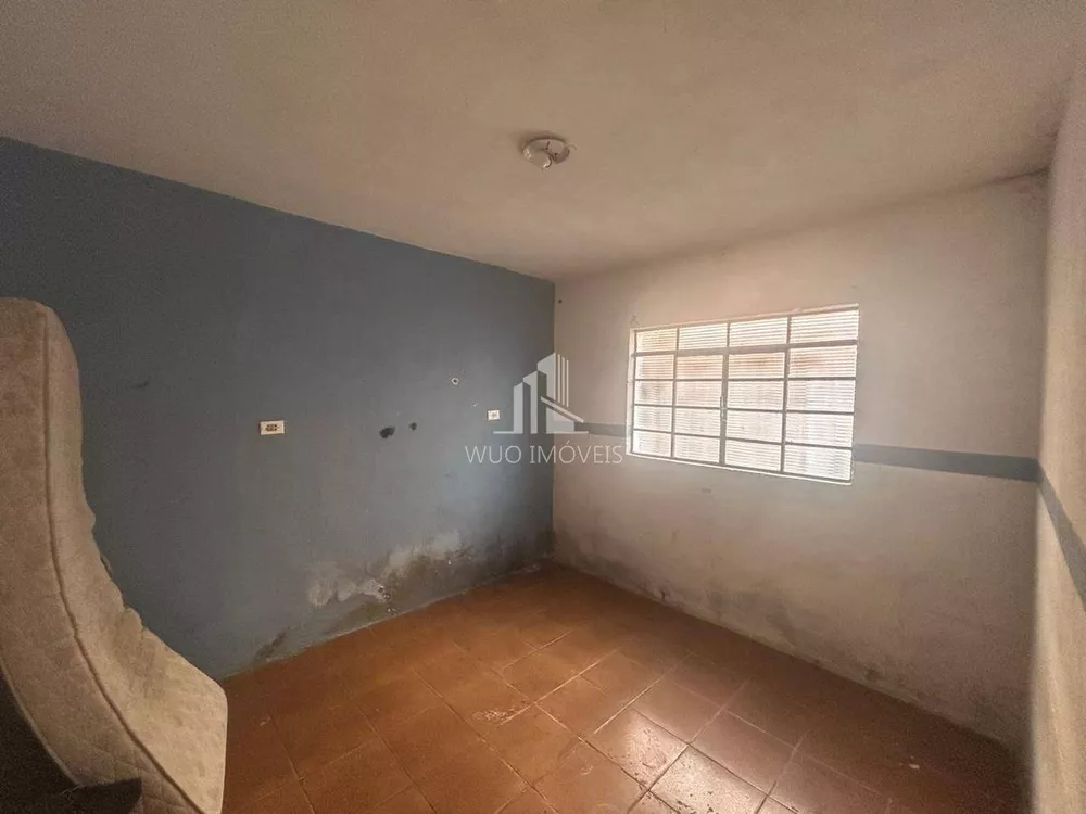 Casa à venda com 6 quartos, 216m² - Foto 14