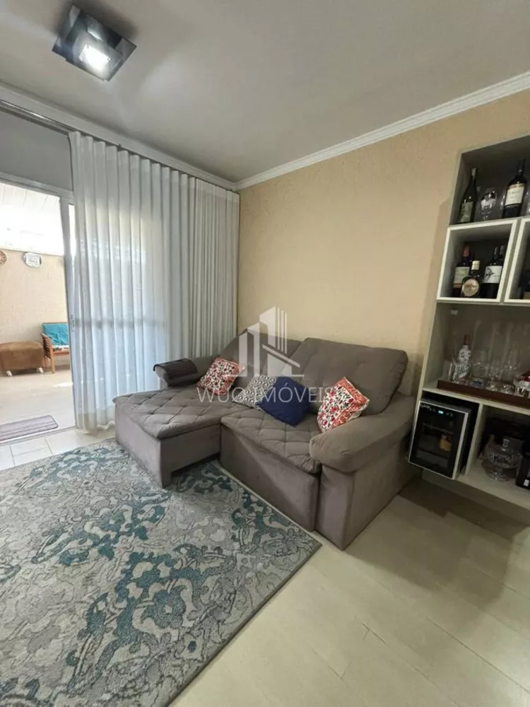 Apartamento à venda com 2 quartos, 33m² - Foto 2