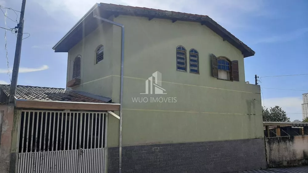 Sobrado à venda com 3 quartos, 110m² - Foto 1