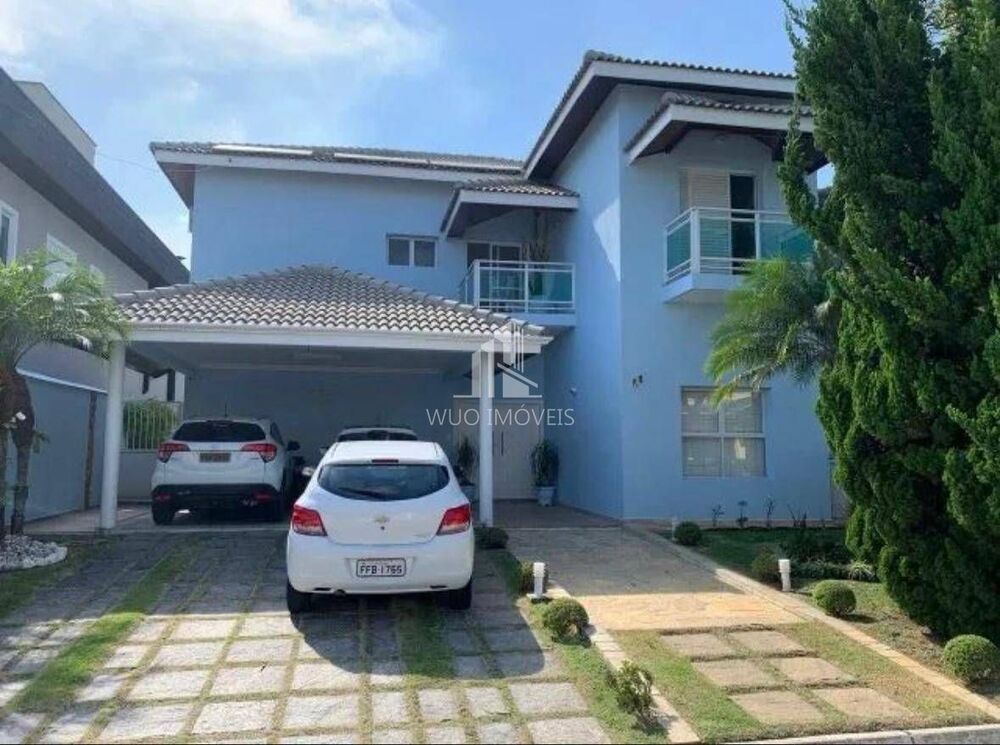 Casa, 4 quartos, 328 m² - Foto 1