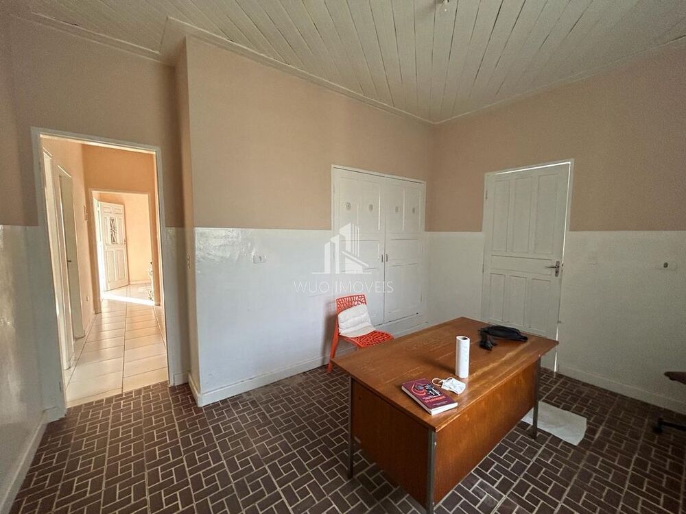 Casa à venda com 7 quartos, 440m² - Foto 2