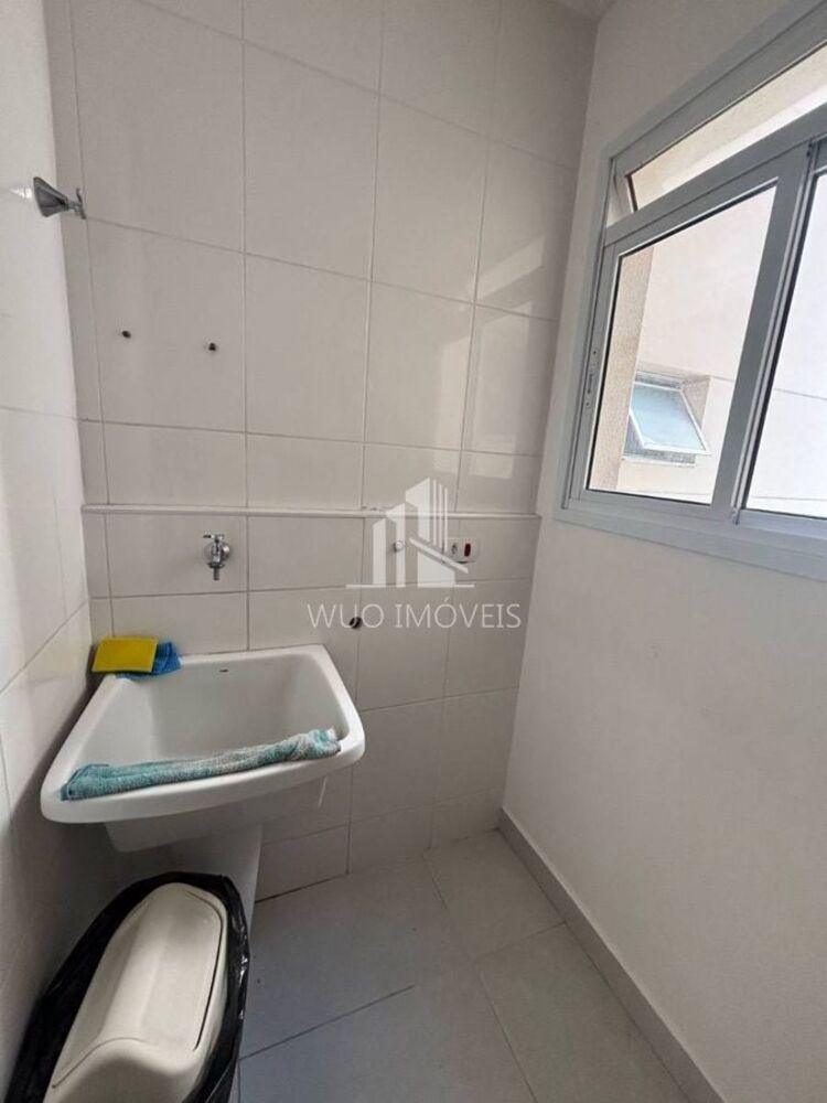 Apartamento para alugar com 3 quartos, 84m² - Foto 2
