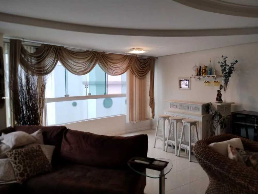 Apartamento, 3 quartos, 136 m² - Foto 2