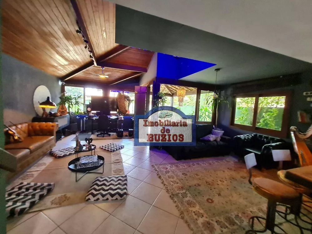 Casa, 3 quartos, 198 m² - Foto 1