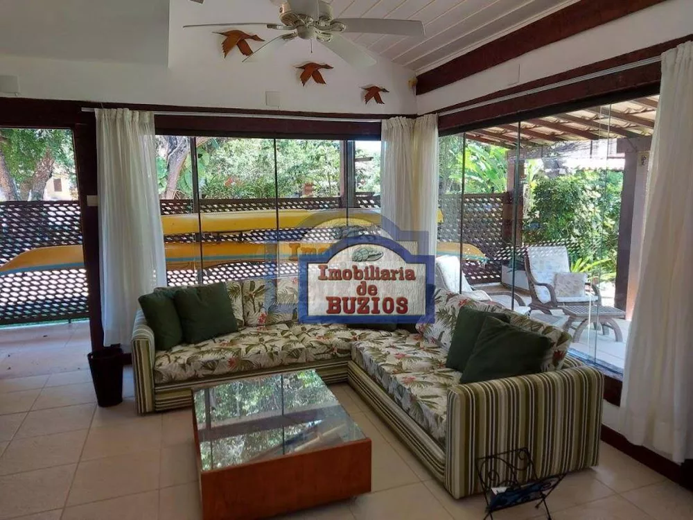 Casa de Condomínio à venda com 4 quartos, 220m² - Foto 4