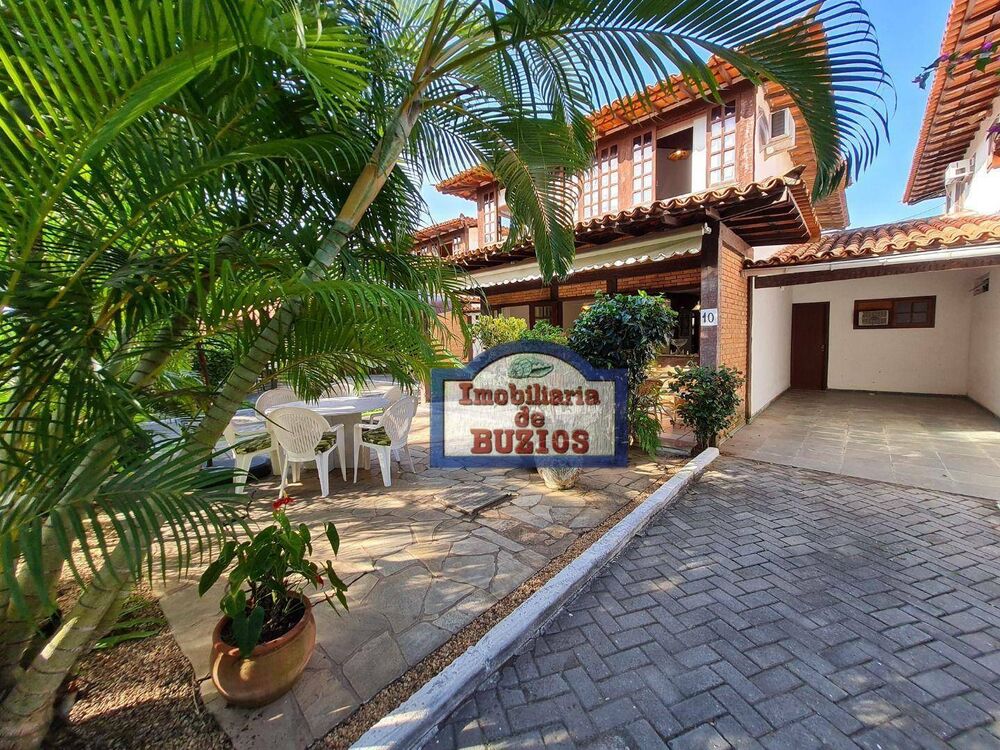 Casa de Condomínio para alugar com 4 quartos, 150m² - Foto 2