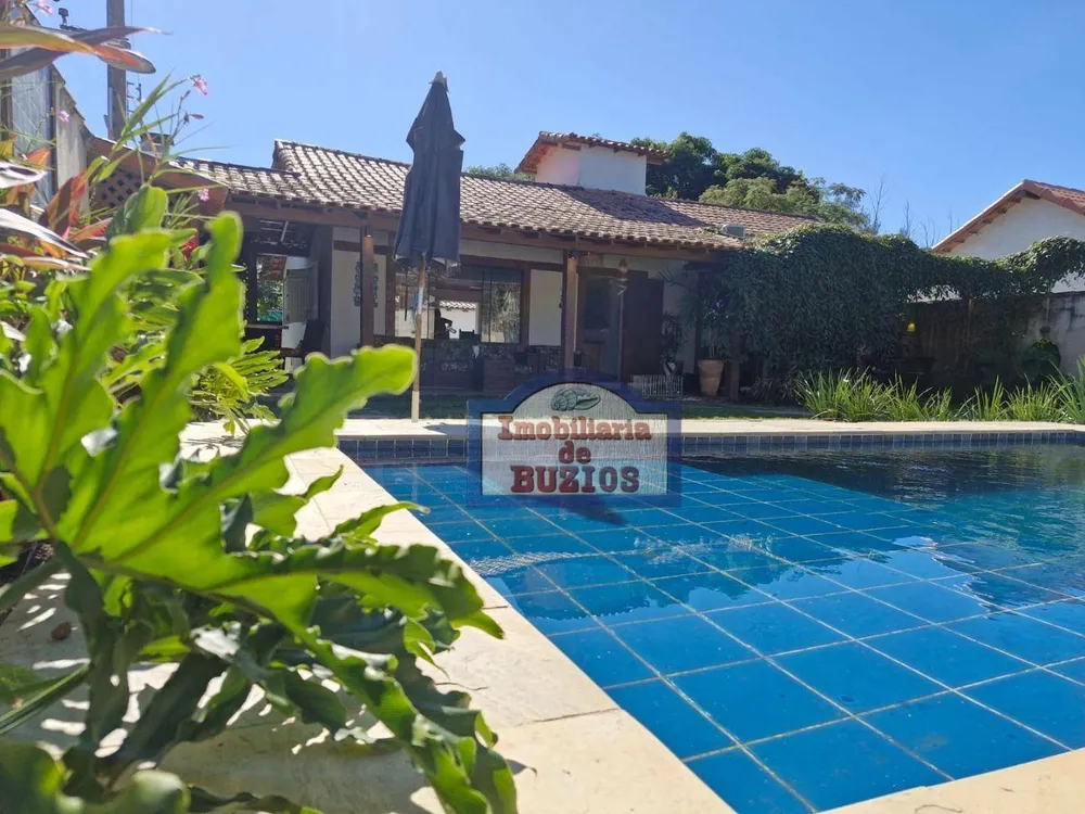 Casa, 4 quartos, 140 m² - Foto 1
