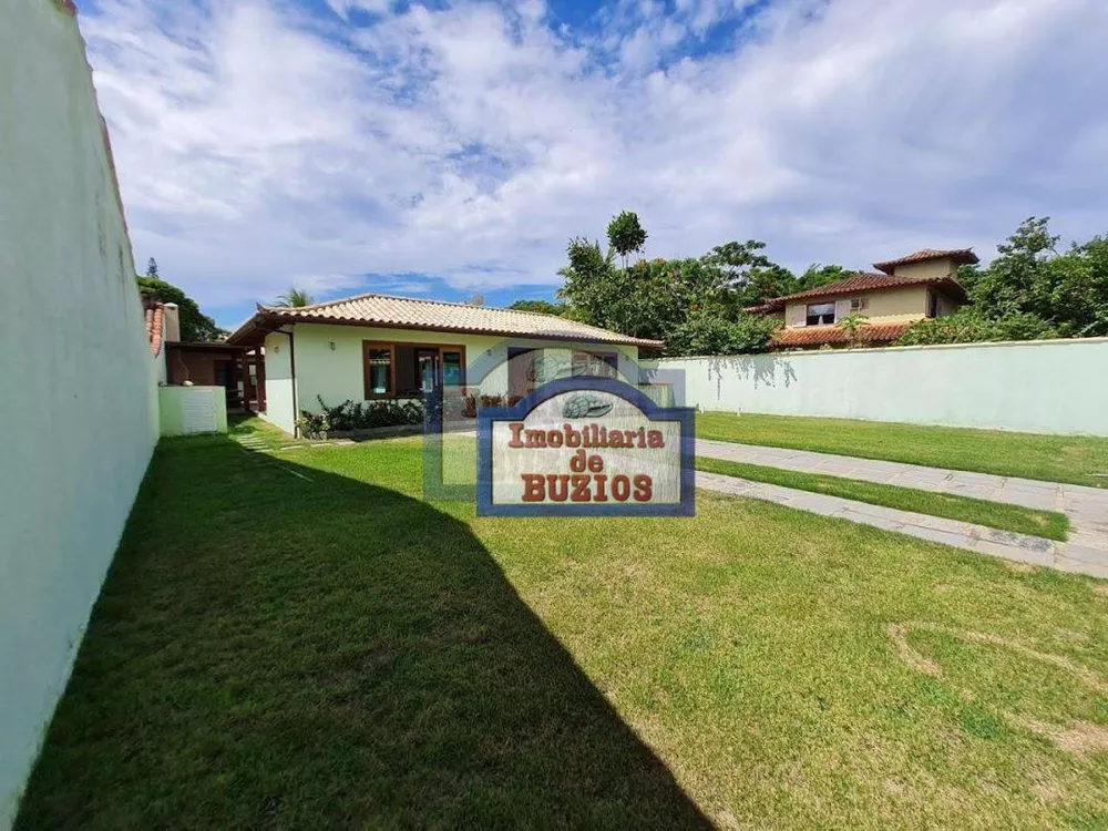 Casa, 4 quartos, 204 m² - Foto 1