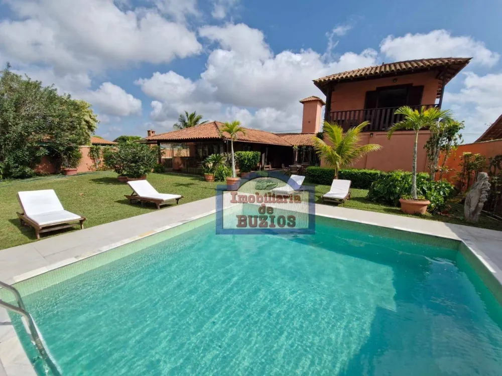 Casa, 5 quartos, 180 m² - Foto 1
