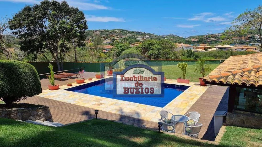 Casa, 3 quartos, 248 m² - Foto 1