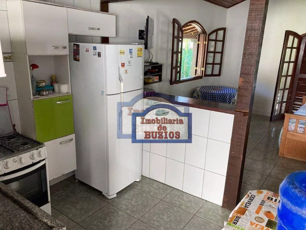 Casa à venda com 2 quartos, 80m² - Foto 12