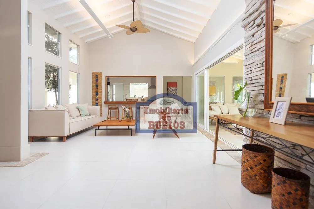 Casa, 3 quartos, 303 m² - Foto 1