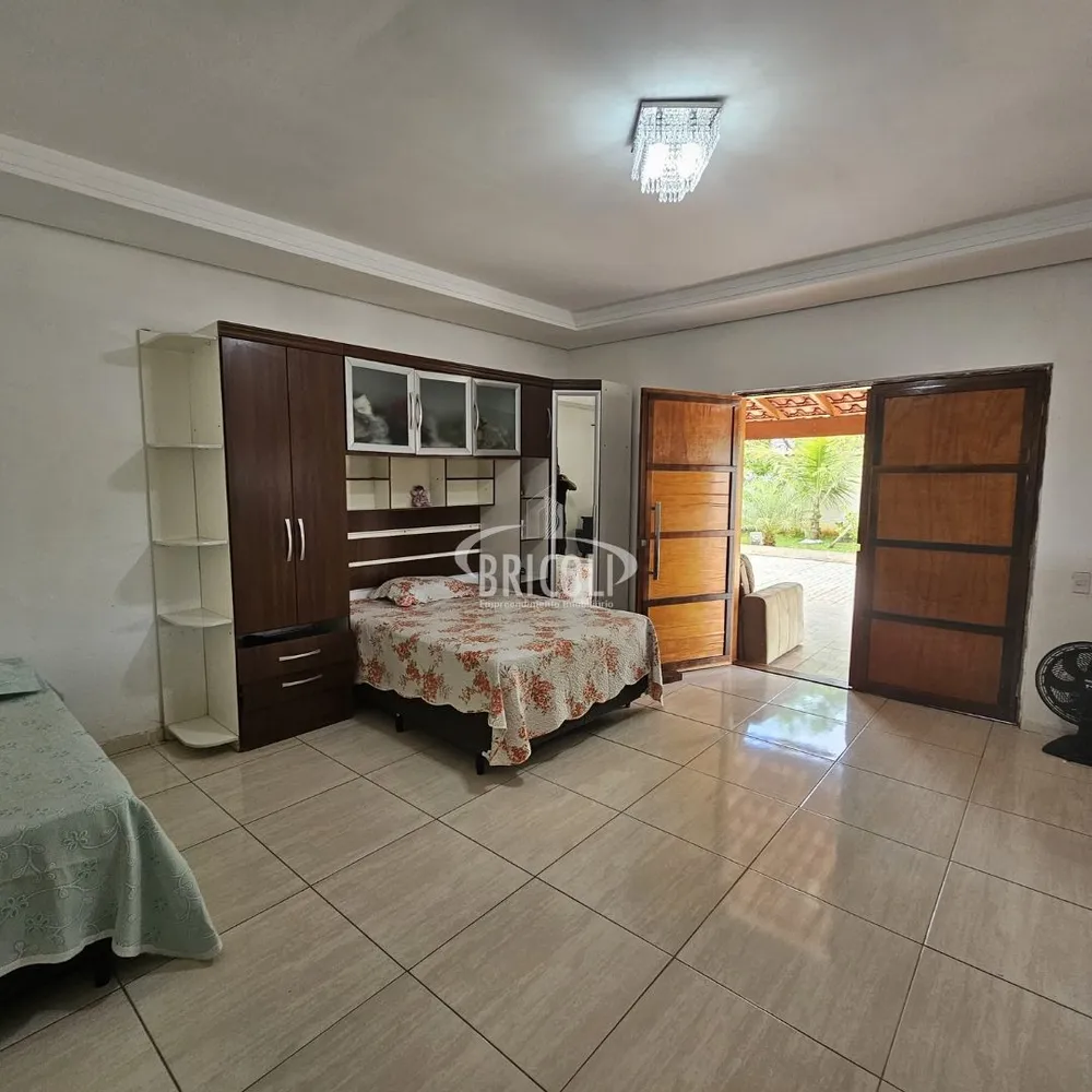 Casa, 3 quartos, 1040 m² - Foto 4