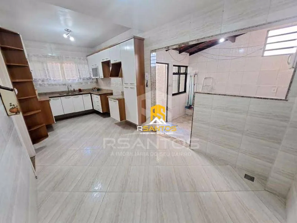 Casa, 3 quartos, 190 m² - Foto 2