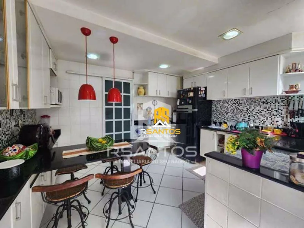 Casa, 3 quartos, 200 m² - Foto 9