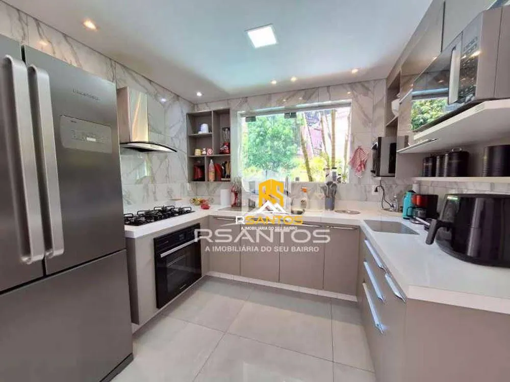 Casa, 3 quartos, 236 m² - Foto 6