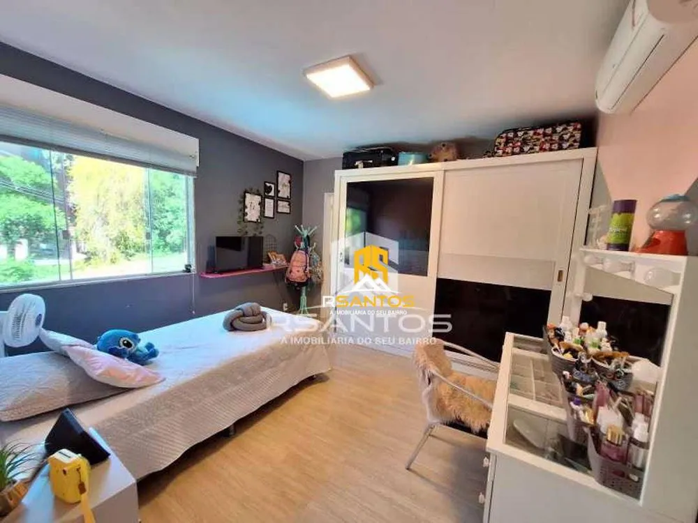 Casa, 3 quartos, 236 m² - Foto 24