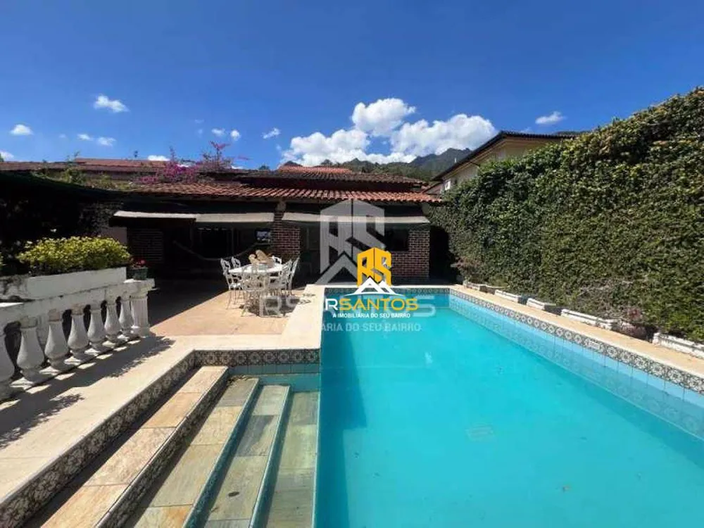 Casa, 3 quartos, 210 m² - Foto 1