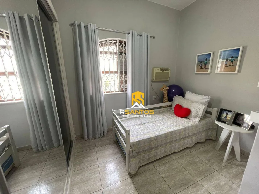 Casa, 3 quartos, 252 m² - Foto 13