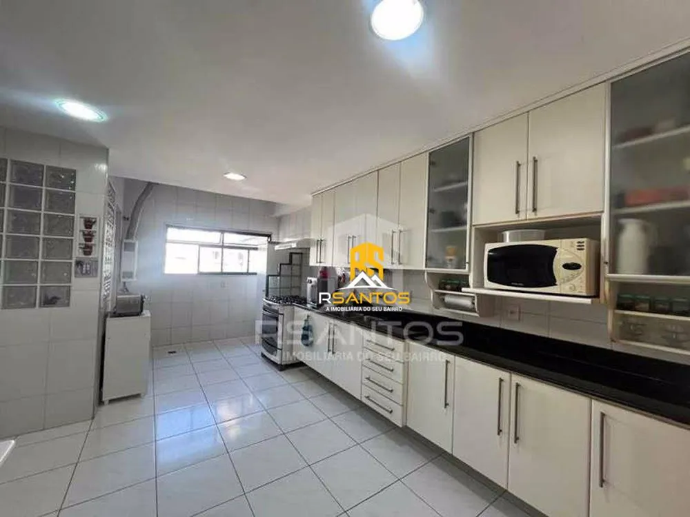 Cobertura, 3 quartos, 218 m² - Foto 21