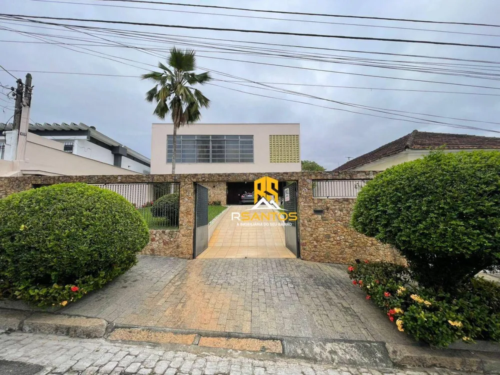 Casa, 3 quartos, 265 m² - Foto 1