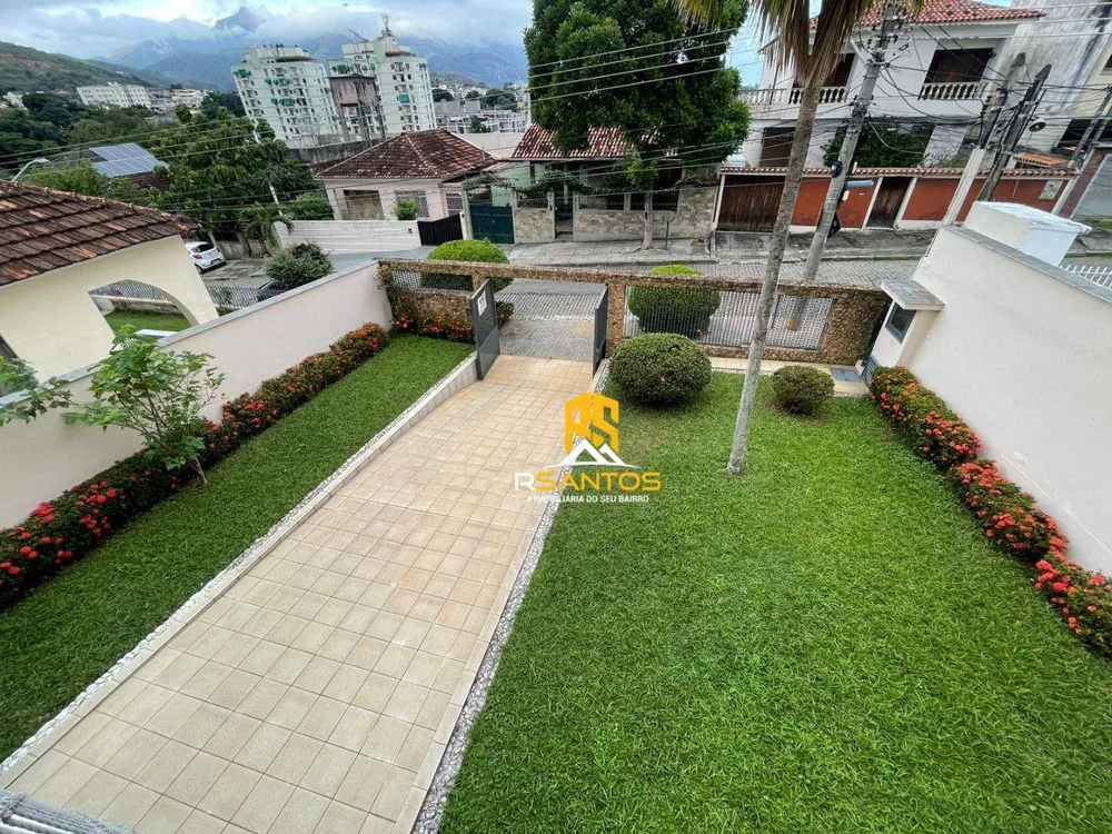 Casa, 3 quartos, 265 m² - Foto 2