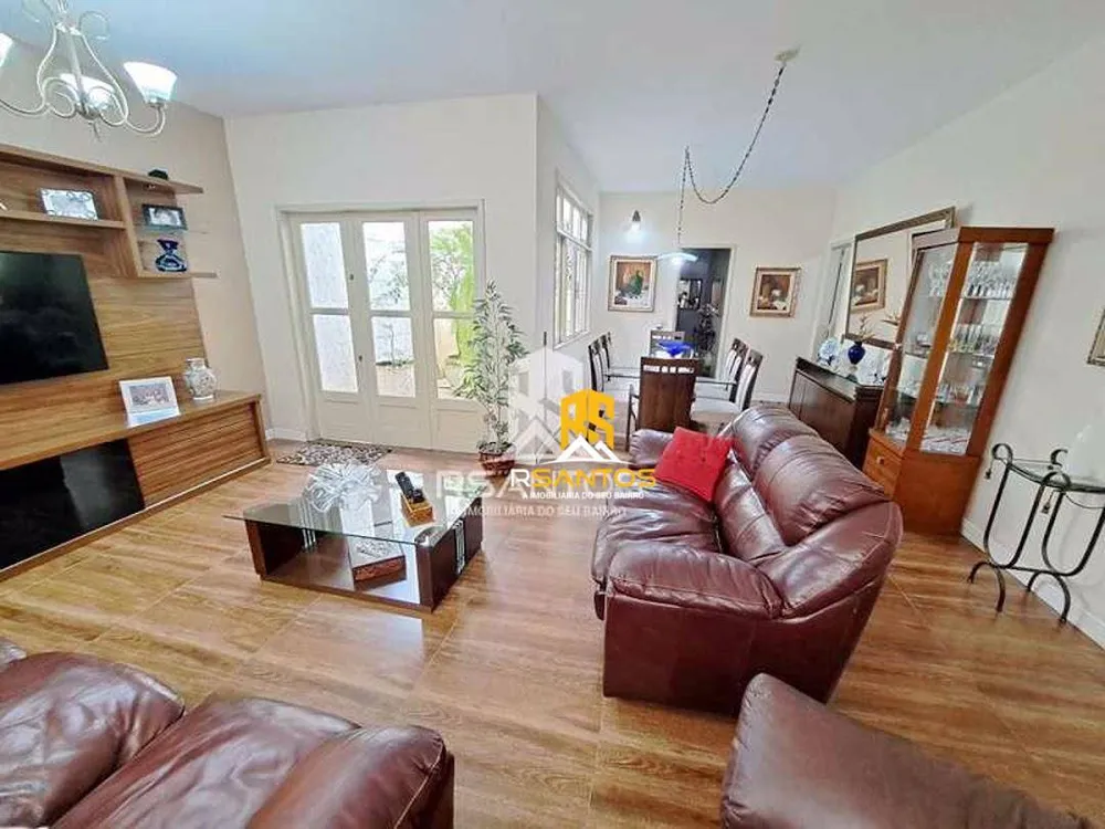 Casa, 5 quartos, 244 m² - Foto 1