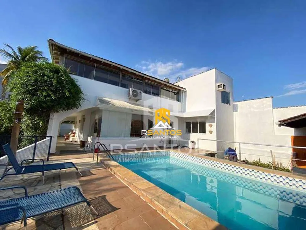Casa, 4 quartos, 318 m² - Foto 1