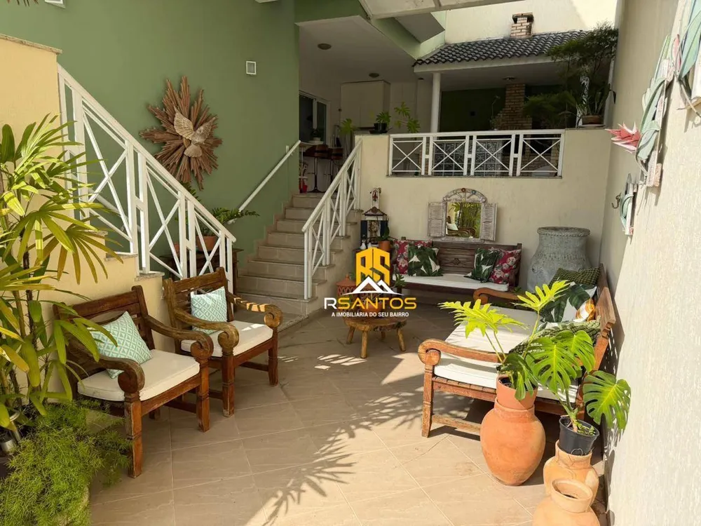 Casa, 3 quartos, 228 m² - Foto 4
