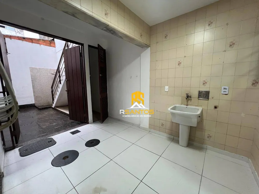 Casa, 3 quartos, 250 m² - Foto 22