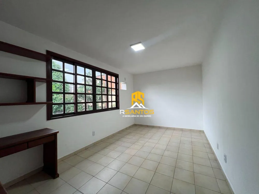 Casa, 3 quartos, 250 m² - Foto 12